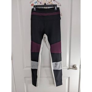 PINK Victoria's secret ultimate size medium women's leggings black color block s